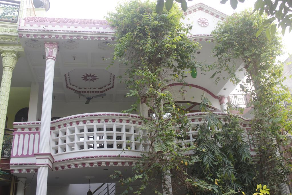 Thomas Home Stay Агра Екстер'єр фото